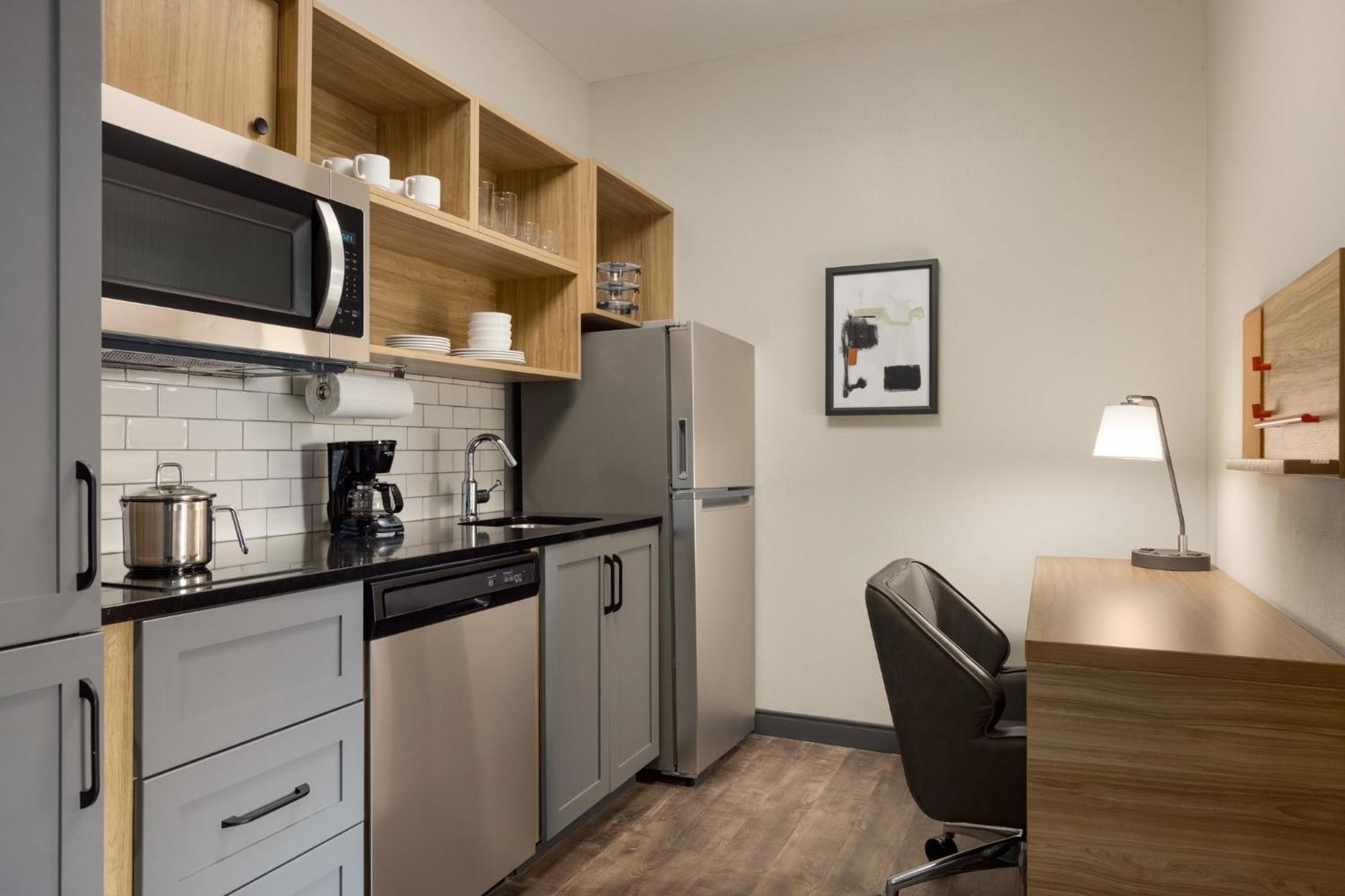 Candlewood Suites Pecos By Ihg Exterior photo